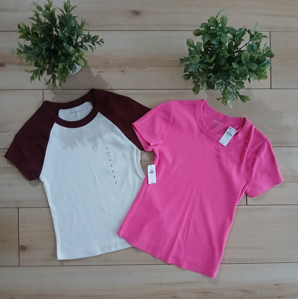 NWT Old Navy Bundle Of Two Tops Pink & Baseball Style Size Small